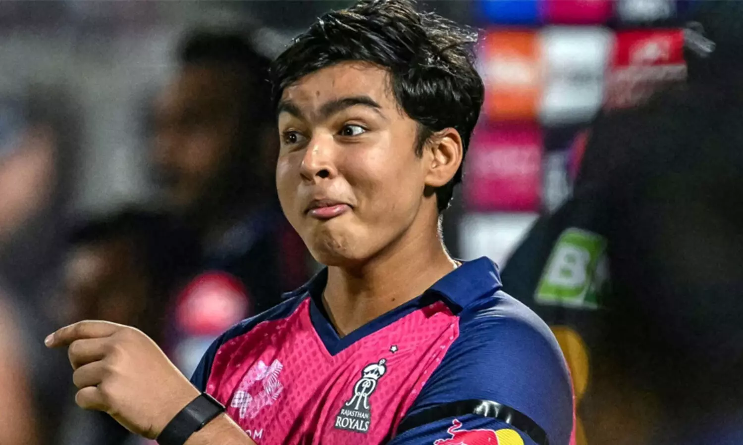 അന്ന് വന്നത് 500 മിസ് കോളുകൾ! ഫോൺ സ്വിച്ച് ഓഫ് ചെയ്യേണ്ടി വന്നു; അനുഭവം പങ്കുവെച്ച് വൈഭവ്