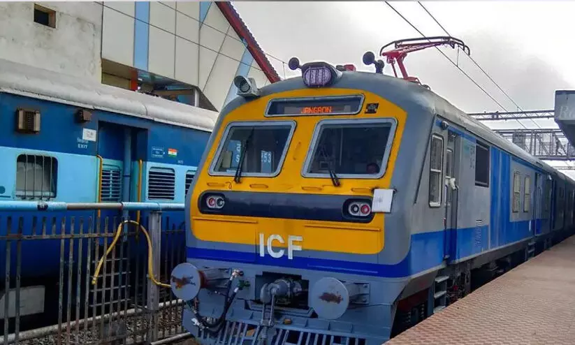 മെ​മു ട്രെ​യി​ൻ സ​ർ​വി​സ് റ​ദ്ദാ​ക്കി