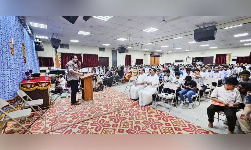 സെ​ന്റ് പീ​റ്റേ​ഴ്സ് ക്നാ​നാ​യ ഇ​ട​വ​ക ല​ഹ​രി വി​രു​ദ്ധ സെ​മി​നാ​ർ