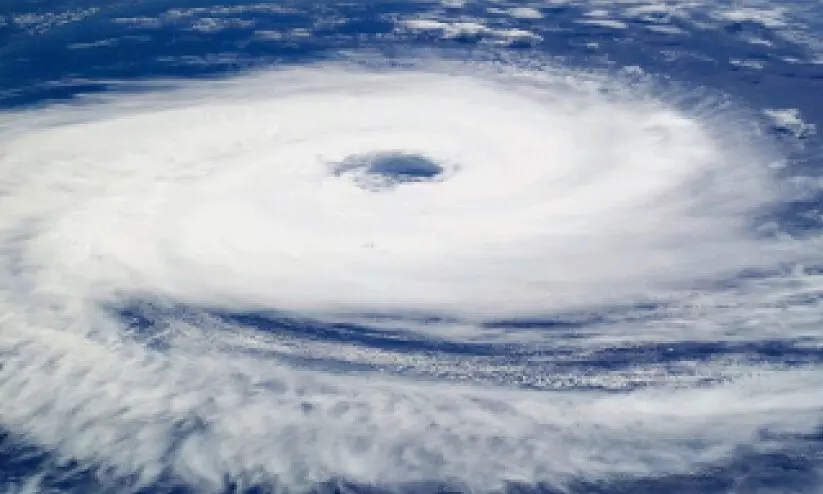 അ​റ​ബി​ക്ക​ട​ലി​ൽ ഉ​ഷ്ണ​മേ​ഖ​ല കൊ​ടു​ങ്കാ​റ്റ് ; ഒ​മാ​നെ നേ​രി​ട്ട് ബാ​ധി​ക്കി​ല്ല