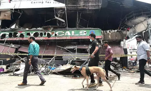 മൊ​ഫ്യൂ​സി​ല്‍ ബ​സ് സ്റ്റാ​ന്‍ഡ് കെ​ട്ടി​ട​ത്തി​ലെ തീപിടിത്തം; കെ​ട്ടി​ട​ത്തി​ല്‍ മാ​റ്റം വ​രു​ത്തി​യോ​യെ​ന്ന് പ​രി​ശോ​ധി​ക്ക​ണം -ക​ല​ക്ട​ർ