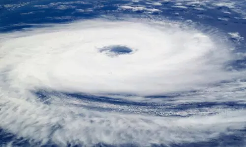 അ​റ​ബി​ക്ക​ട​ലി​ൽ ഉ​ഷ്ണ​മേ​ഖ​ല കൊ​ടു​ങ്കാ​റ്റ് ; ഒ​മാ​നെ നേ​രി​ട്ട് ബാ​ധി​ക്കി​ല്ല