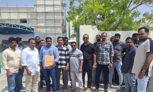 ഫീ​സ് വ​ർ​ധ​ന പി​ൻ​വ​ലി​ക്കു​മെ​ന്ന വാ​ക്ക് പാ​ലി​ച്ചി​ല്ല; ഇ​ന്ത്യ​ൻ സ്കൂ​ൾ സൂ​റി​ൽ വീ​ണ്ടും പ​രാ​തി​യു​മാ​യി ര​ക്ഷി​താ​ക്ക​ൾ