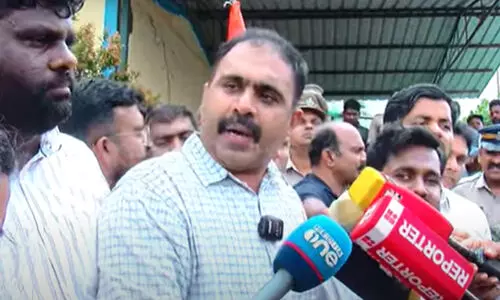 Youth Congress protest over collapse of six-lane highway