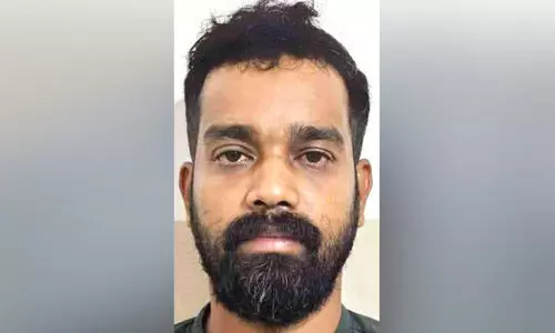 റെ​യി​ൽ​വേ ട്രാ​ക്കി​ലൂ​ടെ ന​ട​ക്കു​മ്പോ​ൾ സ്ത്രീ​യെ   ത​ള്ളി​യി​ട്ട് മാ​ല ക​വ​ർ​ന്ന പ്ര​തി അ​റ​സ്റ്റി​ൽ