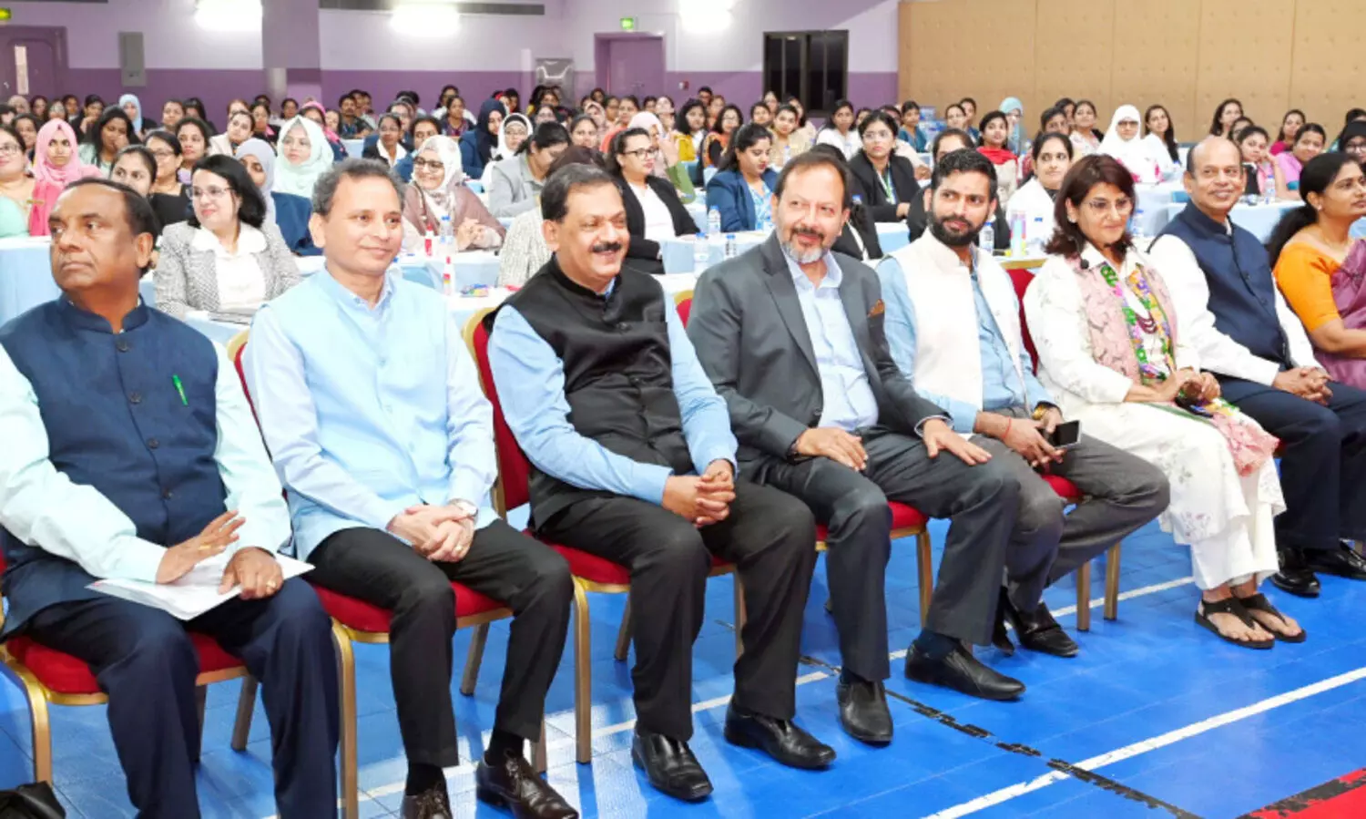 അ​ധ്യാ​പ​ക​ർ​ക്ക് പ​രി​ശീ​ല​ന​പ​രി​പാ​ടി​യു​മാ​യി ഇ​ന്ത്യ​ൻ സ്കൂ​ൾ ബോ​ർ​ഡ്