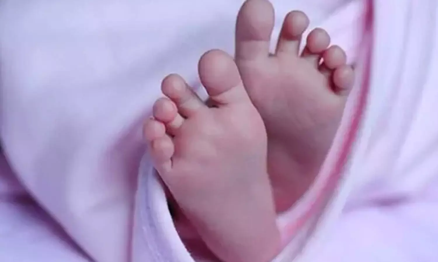 പി​ഞ്ചു​കു​ഞ്ഞി​​നെ ഉ​പേ​ക്ഷി​ച്ച നി​ല​യി​ൽ ക​ണ്ടെ​ത്തി