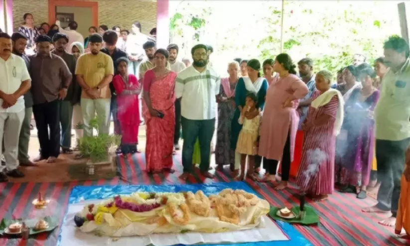 പഞ്ചാബ് കാമ്പസിൽ മരിച്ച യുവതിക്ക് ജന്മനാട്ടിൽ അന്ത്യനിദ്ര പഞ്ചാബ് കാമ്പസിൽ മരിച്ച യുവതിക്ക് ജന്മനാട്ടിൽ അന്ത്യനിദ്ര