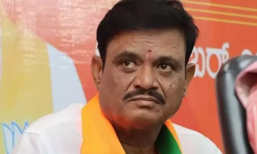 എം.എൽ.എ ഓഫീസിൽ വെച്ച് കൂട്ടബലാത്സംഗം, മുഖത്ത് മൂത്രമൊഴിച്ചു, വൈറസ് കുത്തിവെച്ചു; യുവതിയുടെ ഞെട്ടിപ്പിക്കുന്ന വെളിപ്പെടുത്തലിൽ ബി.ജെ.പി എം.എൽ.എ ഉൾപ്പെടെ നാല് പേർക്കെതിരെ കേസ്