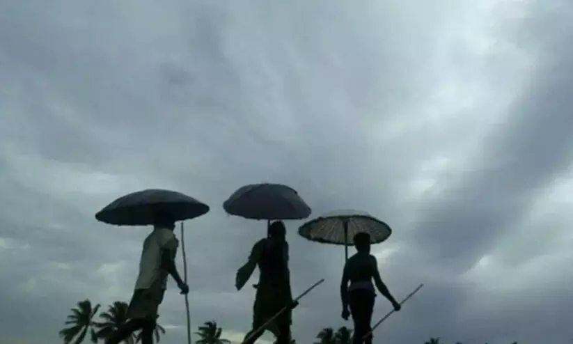 കാലവർഷം അരികെ...! 72 മണിക്കൂറിനുള്ളിൽ കേരളത്തിൽ എത്താൻ സാധ്യത