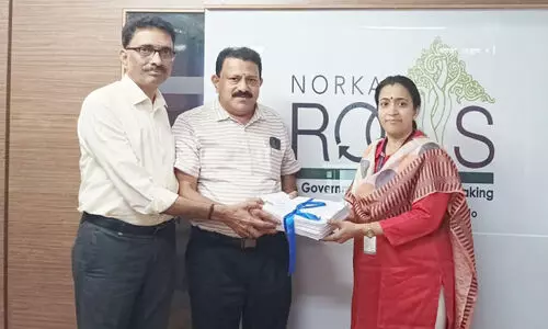 നോ​ർ​ക്ക കാ​ർ​ഡി​ന് അ​പേ​ക്ഷ സ​മ​ർ​പ്പി​ച്ചു