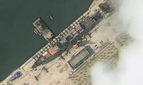 ഉ​ത്ത​ര കൊ​റി​യ പു​റ​ത്തി​റ​ക്കി​യ പു​തി​യ യു​ദ്ധ​ക്ക​പ്പ​ലി​ന് ത​ക​രാ​ർ