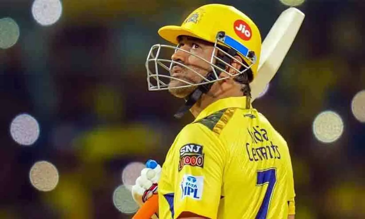 ധോണി അടുത്ത സീസണിലും കളിക്കും, അതിനുള്ള പരിപാടി തുടങ്ങിയിട്ടുണ്ട്; പ്രസ്താവനയുമായി മുൻ താരം