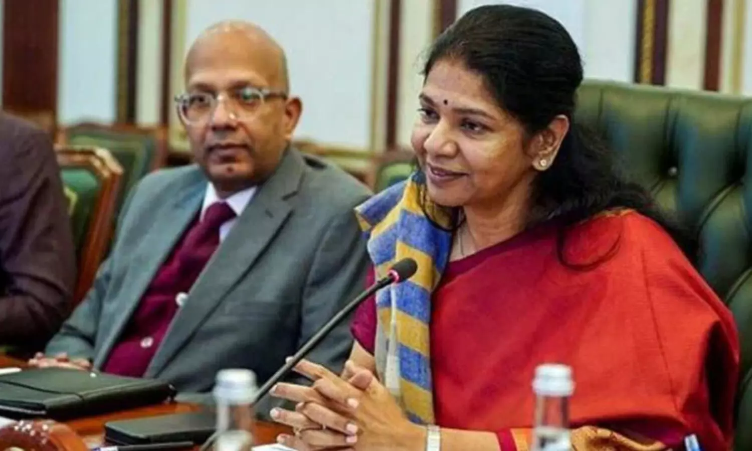 മോസ്കോയിലെ ഡ്രോൺ ആക്രമണം; ആകാശത്തു കുടുങ്ങി കനിമൊഴിയടങ്ങുന്ന ഇന്ത്യൻ പ്രതിനിധി സംഘം സഞ്ചരിച്ച വിമാനം