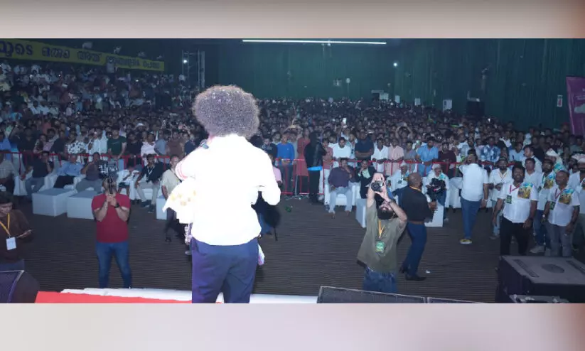 കുന്ദംകുളം പെരുന്നാൾ ആഘോഷം സംഘടിപ്പിച്ചു കുന്ദംകുളം പെരുന്നാൾ ആഘോഷം സംഘടിപ്പിച്ചു