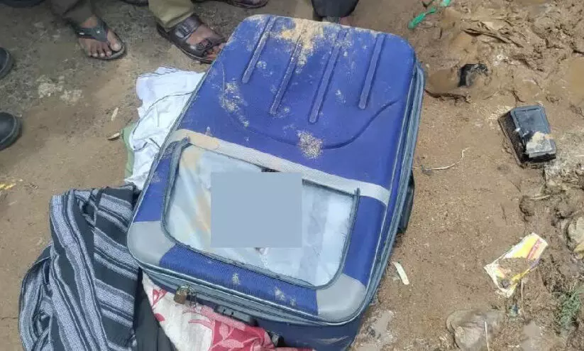 പെ​ട്ടി​യി​ൽ മൃ​ത​ദേ​ഹം ക​ണ്ടെ​ത്തി​യ സം​ഭ​വം: അ​ന്വേ​ഷ​ണ​ത്തി​ന് ആ​റം​ഗ സം​ഘം