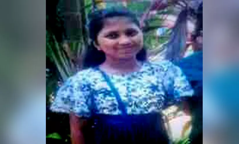 എറണാകുളത്ത് പെൺകുട്ടിയെ കാണാനില്ലെന്ന് പരാതി എറണാകുളത്ത് പെൺകുട്ടിയെ കാണാനില്ലെന്ന് പരാതി