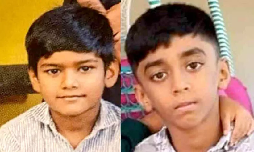 കുളത്തിൽ കുളിക്കുന്നതിനിടെ ചെരിപ്പ് ഒഴുകിപ്പോയി, എടുക്കാനുള്ള ശ്രമത്തിനിടെ പൊലിഞ്ഞത് രണ്ട് കുഞ്ഞുജീവനുകൾ; കണ്ണീരടക്കാനാവാതെ കാഞ്ഞങ്ങാട്