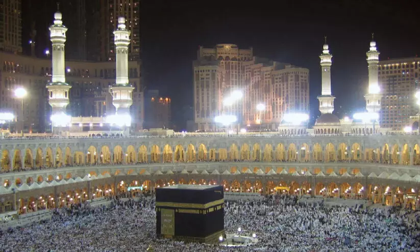 ഹ​ജ്ജ് തീ​ർ​ഥാ​ട​ക​ർ വാ​ക്സി​നു​ക​ൾ എ​ടു​ക്ക​ണം