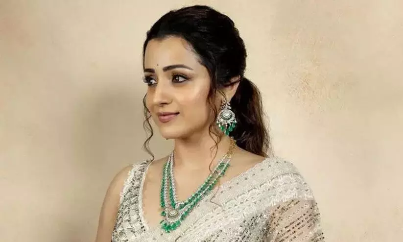 കമല്‍ഹാസനുമായുള്ള പ്രണയരംഗങ്ങൾ; വിമര്‍ശനങ്ങളോട് പ്രതികരിച്ച് തൃഷ