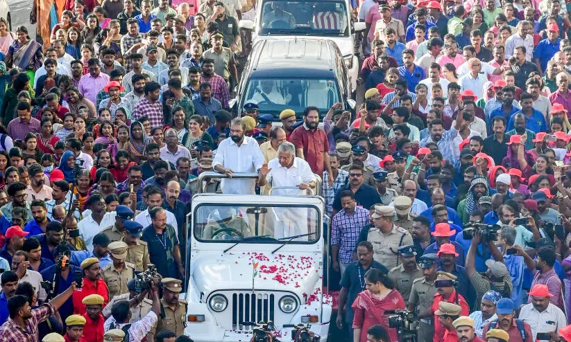 സർക്കാറിന്റെ പ്രോ​ഗ്രസ് റിപ്പോർട്ട് പുറത്തിറക്കി