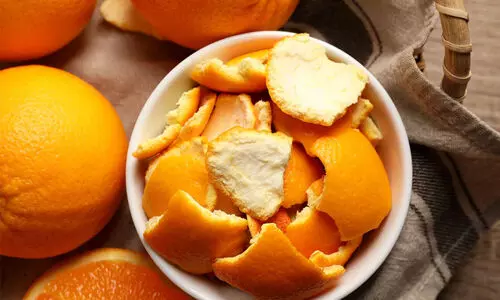 ഓറഞ്ച് തൊലി ഫേഷ്യൽ ടോണറാക്കാം; ഇതുമാത്രമല്ല, പൊടിക്കൈകൾ വേറെയുമുണ്ട്...