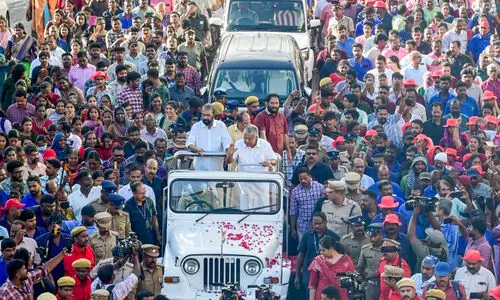 സർക്കാറിന്റെ പ്രോ​ഗ്രസ് റിപ്പോർട്ട് പുറത്തിറക്കി