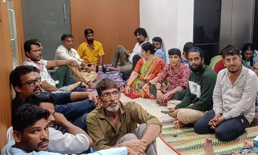 തെ​രു​വു​ക​ച്ച​വ​ട​ക്കാ​ർ​ക്കെ​തി​രെ ടൈ​ഗ​ർ ഓ​പ​റേ​ഷ​ൻ; പ്ര​തി​ഷേ​ധം