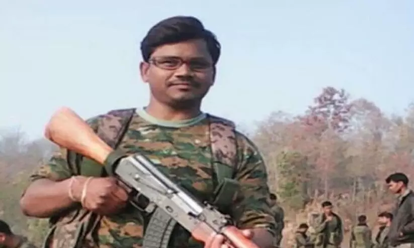 തലക്ക് 10 ലക്ഷം രൂപ വിലയിട്ട മാവോവാദി നേതാവിനെ വധിച്ചു തലക്ക് 10 ലക്ഷം രൂപ വിലയിട്ട മാവോവാദി നേതാവിനെ വധിച്ചു