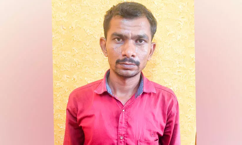 റെയിൽവേ സ്റ്റേഷനിൽനിന്ന് 48 ലക്ഷത്തിന്റെ കള്ളപ്പണം പിടികൂടി