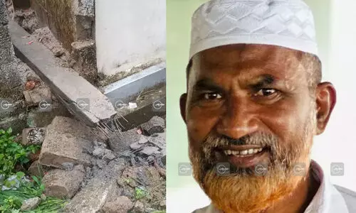 റോഡിലേക്ക് മറിഞ്ഞ വൈദ്യുതി പോസ്റ്റിൽ ബൈക്കിടിച്ച് പള്ളിയിലെ ഇമാം മരിച്ചു; ക്ഷേത്രത്തിലെ ശാന്തിക്ക് പരിക്ക്