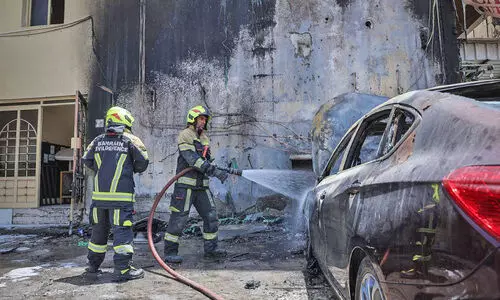 താ​മ​സ കെ​ട്ടി​ട​ത്തി​ൽ തീ​പി​ടി​ത്തം; നാ​ലു​പേ​രെ ര​ക്ഷ​പ്പെ​ടു​ത്തി