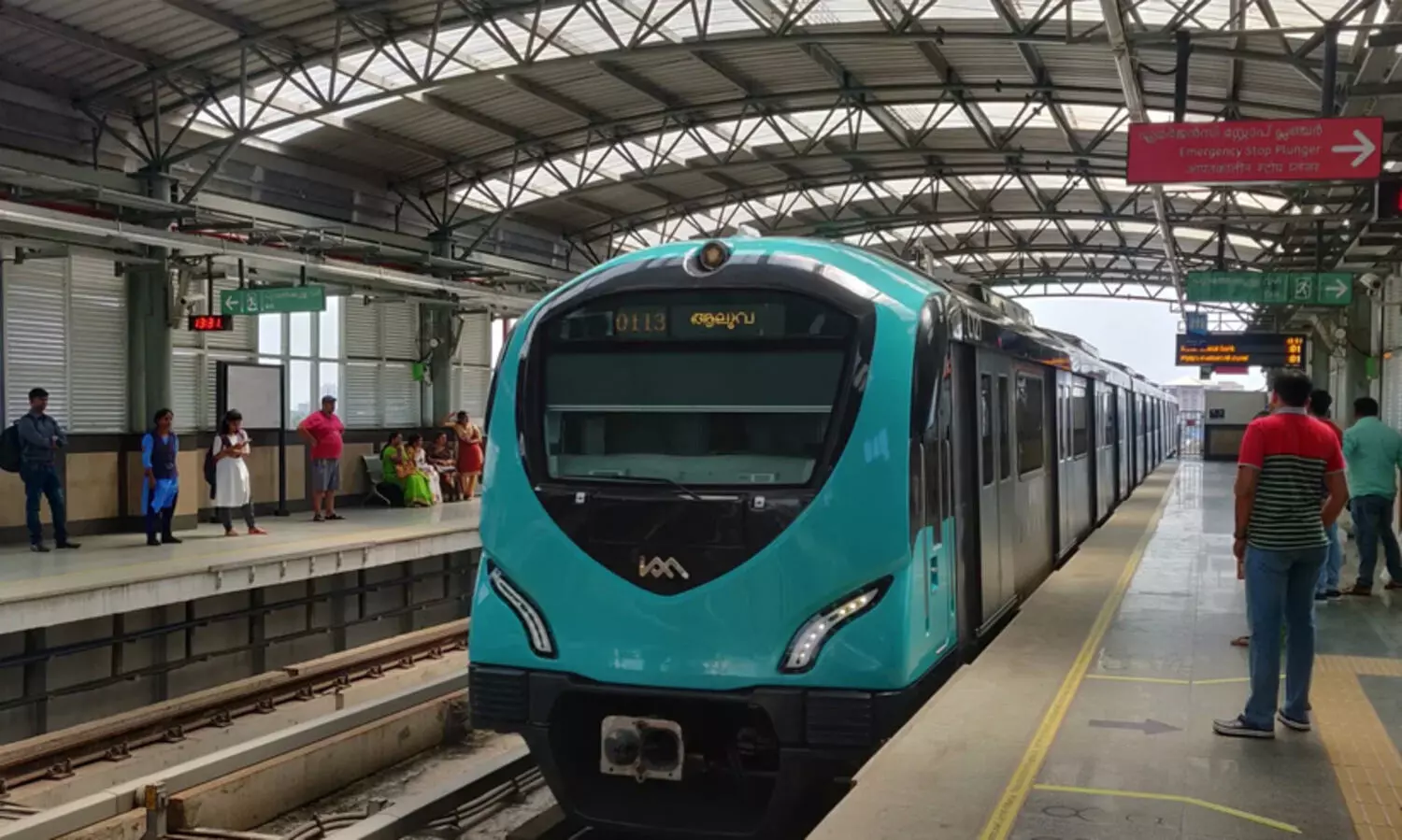 യാത്രാ സര്‍വീസുകള്‍ക്ക് പുറമേ ചരക്ക് ഗതാഗതം കൂടി ആരംഭിക്കാന്‍ ഒരുങ്ങി കൊച്ചി മെട്രോ