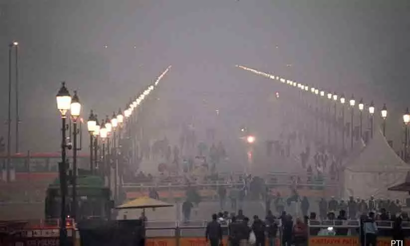 ഡൽഹിയിൽ റെഡ് അലർട്ട്; ശക്തമായ മഴയിൽ പലയിടത്തും വെള്ളക്കെട്ട്