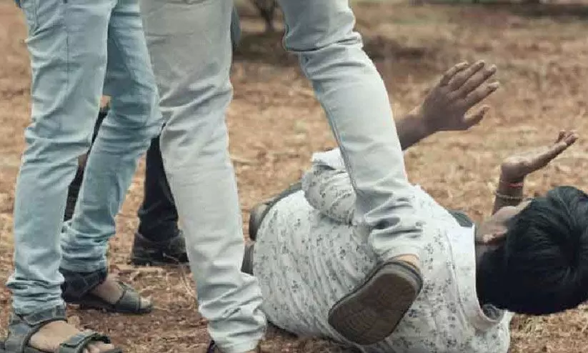 അലിഗഢിൽ മുസ്‍ലിം യുവാക്കൾക്കുനേരെ ഗോ രക്ഷാ ഗുണ്ടകളുടെ ആക്രമണം; മൂന്ന് പേർ ആശുപത്രിയിൽ