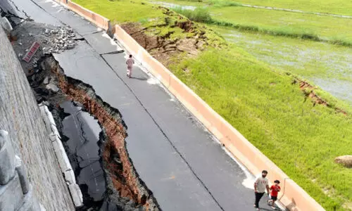 ദേ​ശീ​യ പാ​ത നി​ർ​മാ​ണം; ത​ക​ർ​ച്ച​ക​ൾ​ക്ക് പി​ന്നി​ലെ എ​ൻ​ജി​നീ​യ​റി​ങ് പ​രാ​ജ​യം മു​ത​ൽ പൊ​തു മാ​ന​ദ​ണ്ഡ​ങ്ങ​ളി​ലെ പ്ര​ശ്ന​ങ്ങ​ൾ വ​രെ