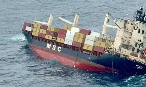 കപ്പൽ അപകടം; കണ്ടെയ്‌നറുകൾ എറണാകുളം, ആലപ്പുഴ തീരങ്ങളിൽ എത്തുമെന്ന് സൂചന