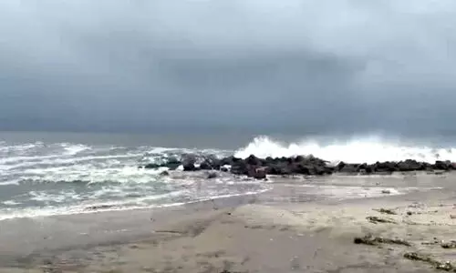 കാലവർഷമെത്തി; തീരവാസികൾക്ക്​ ഉറക്കമില്ലാ രാത്രികൾ