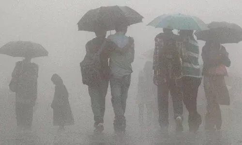 കനത്ത മഴ: വിവിധ ജില്ലകളിലെ വിദ്യാഭ്യാസ സ്ഥാപനങ്ങൾക്ക് നാളെ അവധി