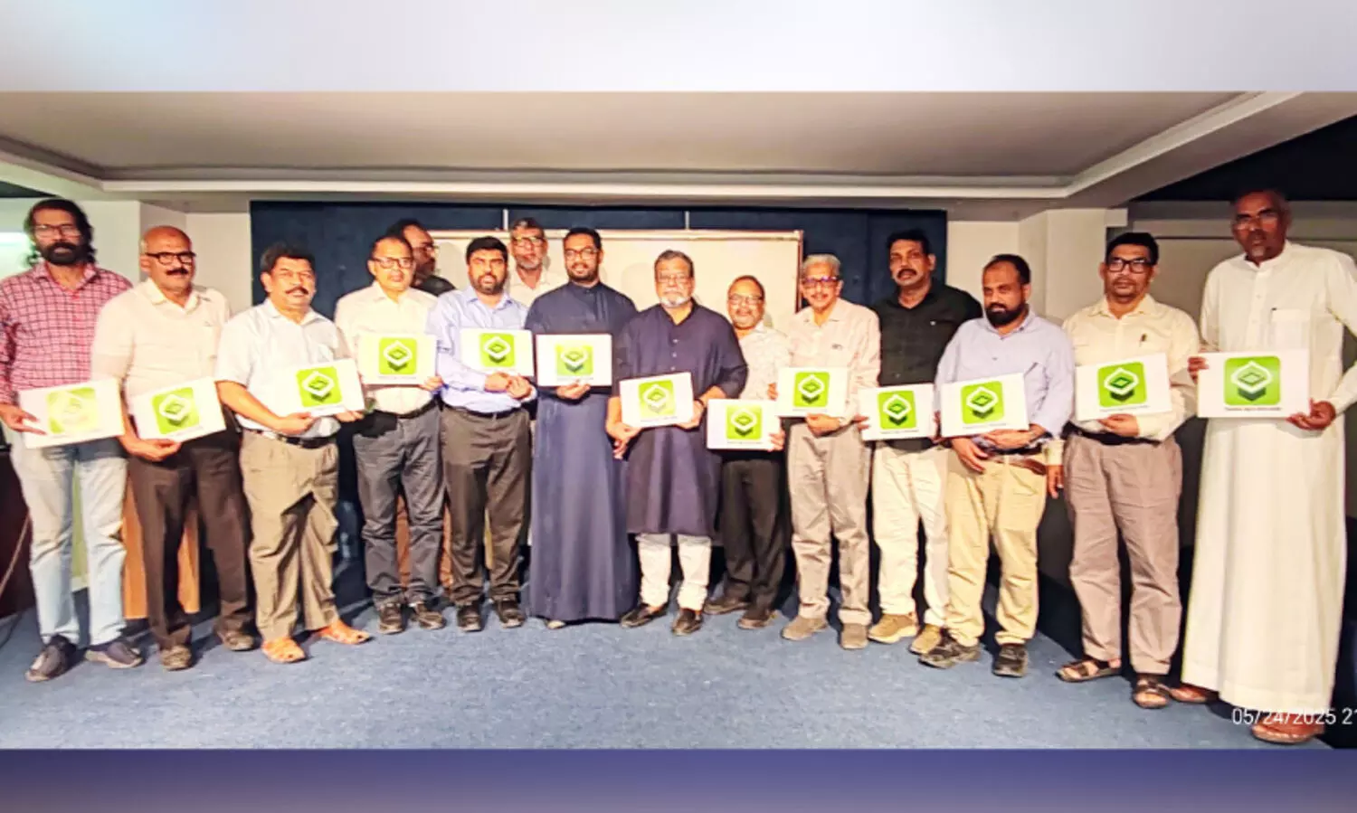 തീ​ർ​ഥാ​ട​ക​ർ​ക്കും വ​ള​ന്റി​യ​ർ​മാ​ർ​ക്കും   വ​ഴി​കാ​ട്ടി​യാ​യി ത​നി​മ മൊ​ബൈ​ൽ ആ​പ്