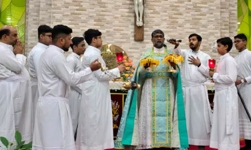 ഫാ. ​ജോ​ൺ​സ​ൺ പു​തു​പ്പ​റ​മ്പി​ൽ പു​തി​യ വി​കാ​രി