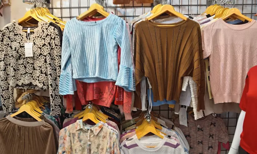 വസ്ത്രവ്യാപാര മേഖലയിൽ കൊറിയൻ-ചൈനീസ് ആധിപത്യം