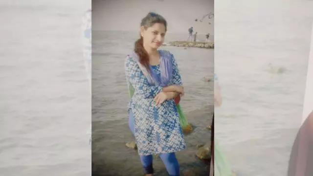 മകനെ ഉപേക്ഷിച്ച് പാകിസ്താനിലേക്ക് കടന്ന യുവതിയെ ഇന്ത്യക്ക് കൈമാറി പാക് അധികൃതർ മകനെ ഉപേക്ഷിച്ച് പാകിസ്താനിലേക്ക് കടന്ന യുവതിയെ ഇന്ത്യക്ക് കൈമാറി പാക് അധികൃതർ