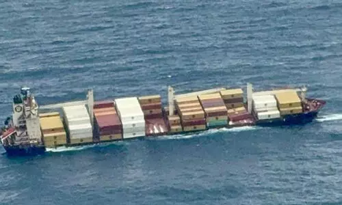 ചരക്ക് കപ്പൽ മുങ്ങിയ സംഭവം; കണ്ടെയ്നറുകൾ പുറത്തെടുക്കൽ വലിയ കടമ്പ