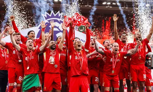 ലിവർപൂൾ ചാമ്പ്യൻമാർ; ചാമ്പ്യൻസ് ലീഗിലേക്ക് ടിക്കറ്റുറപ്പിച്ച് മാഞ്ചസ്റ്റർ സിറ്റി, ചെൽസി, ന്യൂകാസിൽ ടീമുകൾ