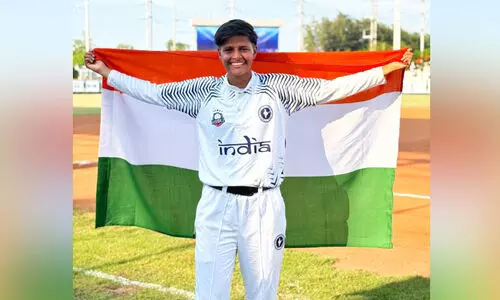 വെള്ളിത്തിളക്കത്തിലും കടത്തിന്റെ സങ്കടം; മത്സരങ്ങൾക്കും പരിശീലനത്തിനും ഫണ്ടില്ലാതെ ബേസ് ബോൾ താരം കെ.കാവ്യ