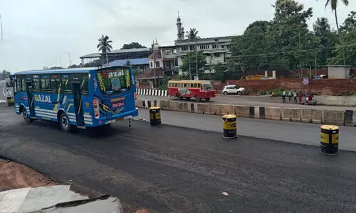 ദേശീയപാതയിൽനിന്ന് കു​മ്പ​ള ടൗണിലേക്ക് പ്രവേശനമില്ല; ​ഇനി ടൗ​ണി​ലെ​ത്താ​ൻ കാ​സ​ർ​കോ​ട്ടു​നി​ന്നുള്ള വാഹനങ്ങൾ സർവീസ് റോഡിനെ ആശ്രയിക്കണം