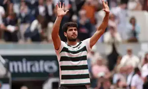 കാ​ർ​ലോ​സ് അ​ൽ​ക​രാ​സി​ന് ഫ്ര​ഞ്ച് ഓ​പ​ണി​ൽ ഗ്രാ​ൻ​ഡ് തു​ട​ക്കം