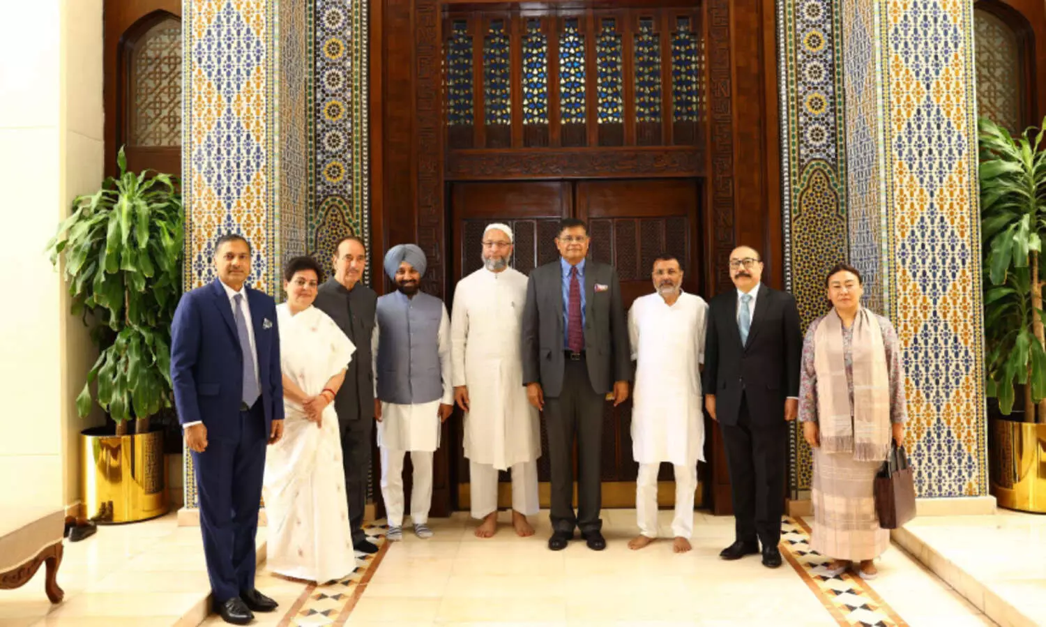 ഓ​പ​റേ​ഷ​ൻ സി​ന്ദൂ​ർ; നി​ല​പാ​ട് വ്യ​ക്ത​മാ​ക്കി   ഇ​ന്ത്യ​ൻ പ്ര​തി​നി​ധി സം​ഘം