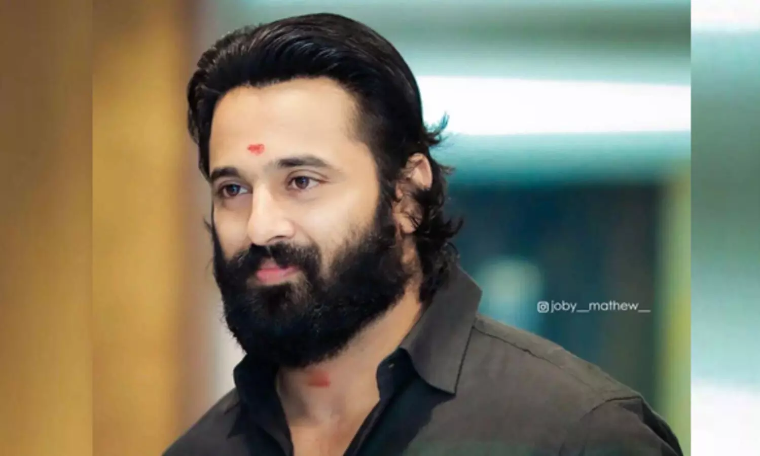 വിപിന്റെ കണ്ണട ഞാൻ പൊട്ടിച്ചു എന്നത് സത്യം, ഉപദ്രവിച്ചിട്ടില്ല -ഉണ്ണി മുകുന്ദൻ: ‘എന്റെ കണ്ണിൽ നോക്കി സംസാരിക്കാൻ അയാൾക്കായില്ല, കറുത്ത കൂളിങ് ഗ്ലാസ് ധരിച്ചാണ് ഇറങ്ങി വന്നത്’